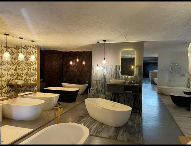 INDUSTRIAL PROPERTY TO RENT IN HENNOPSPARK